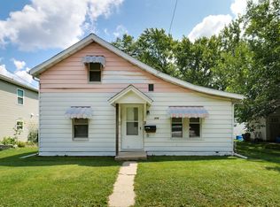 806 S Oak St, Bloomington, IL