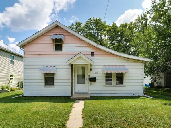 806 S Oak St, Bloomington, IL 61701