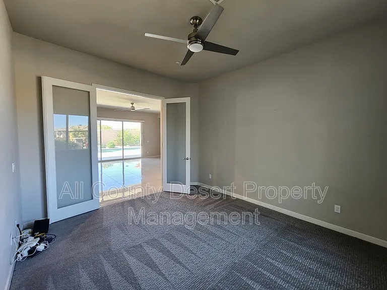 78987 Yorkville Ln — Photo 10