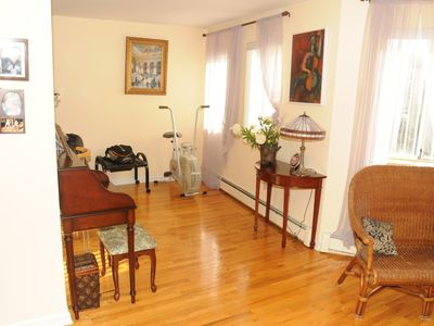 7105 Fresh Pond Rd, Flushing, NY, 11385