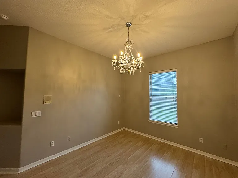 2521 Roat Dr — Photo 12