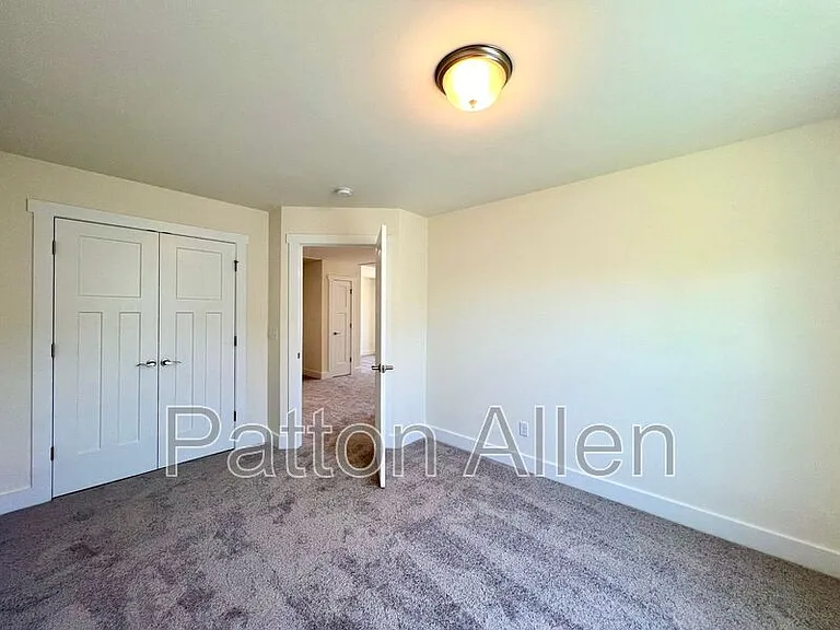 117 N Christie Ct — Photo 38