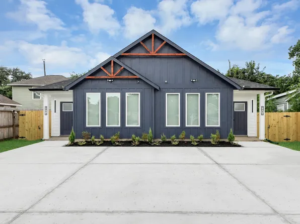 221 Armstrong St, Houston, TX 77029