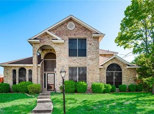 1509 Mockingbird Ln, Desoto, TX 75115