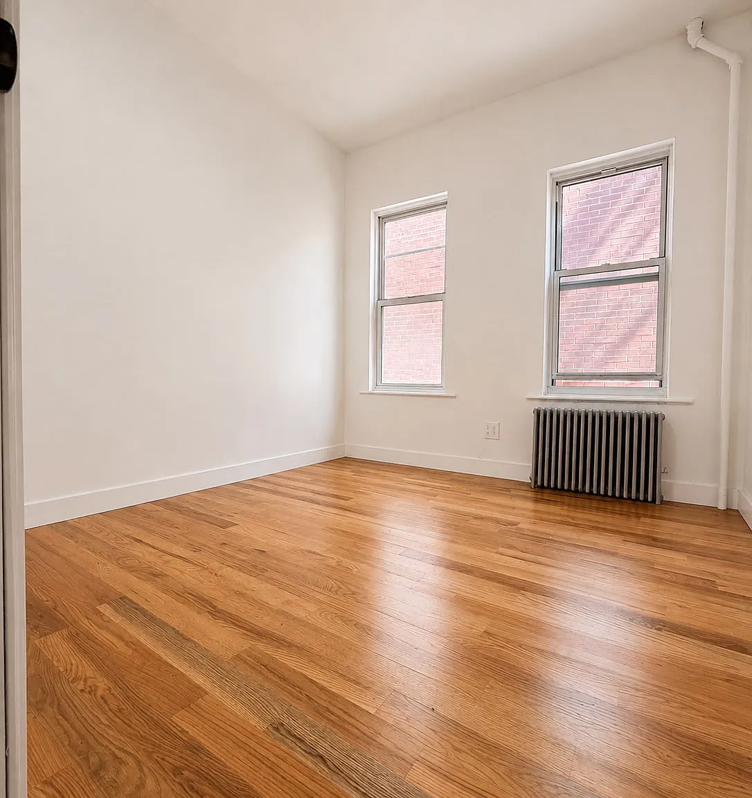 948 41st Street — Photo 2