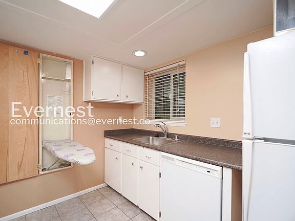 4th image of 9398 Woodinville Redmond Rd NE APT 126