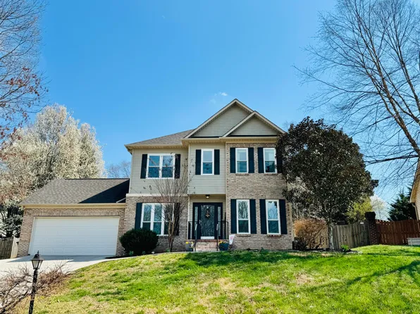 2132 Willow Creek Ln, Knoxville, TN 37909