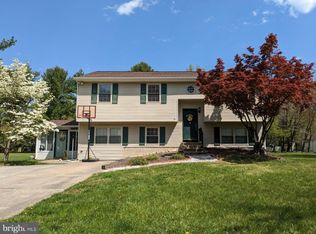 10 White Pine Dr, Medford, NJ 08055