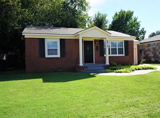 2212 Andover Ct, The Village, OK 73120