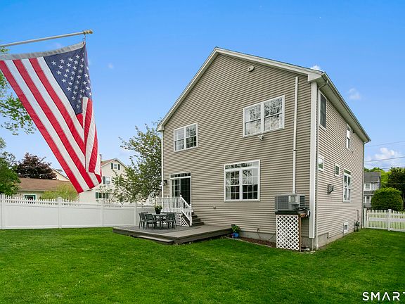 2nd image of 896 Riverside Drive