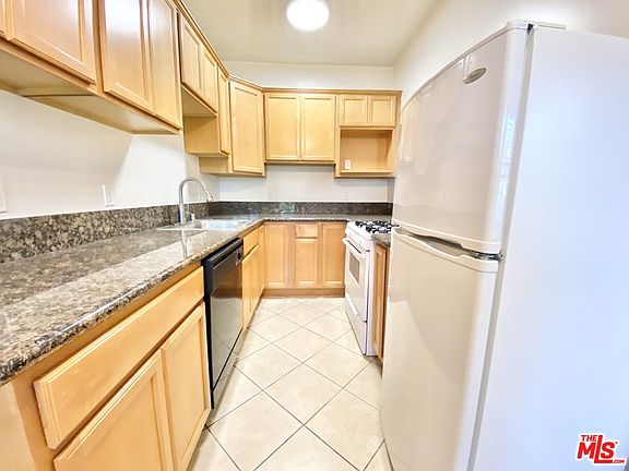 5th image of 800 N Las Palmas Ave APT 204