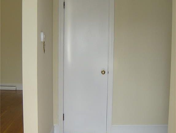 3rd image of 21713 Magnolia Ave