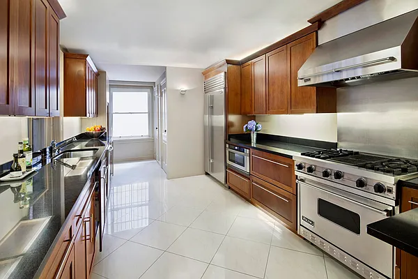 Rented by Sotheby's International Realty | media 20