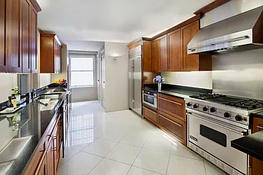 Rented by Sotheby's International Realty