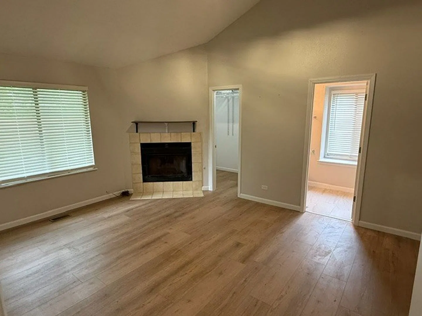 Beautiful ranch home with 3 bed 2 bath — Photo 2