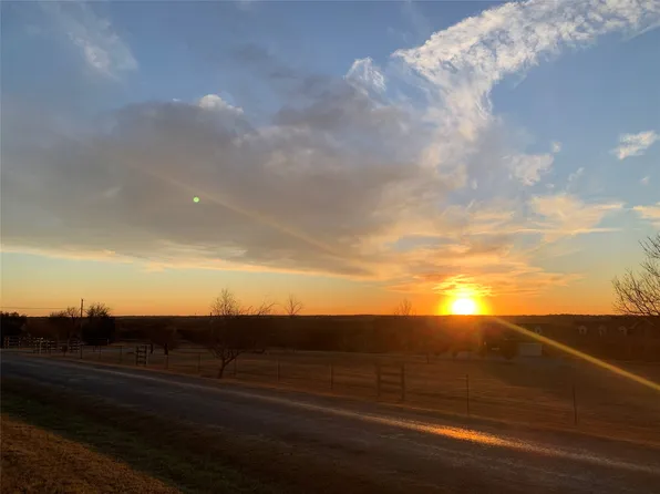 4 Stone Marshall Rd, Van Alstyne, TX 75495