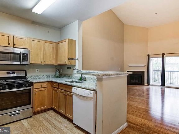 3rd image of 13386 Connor Dr APT K