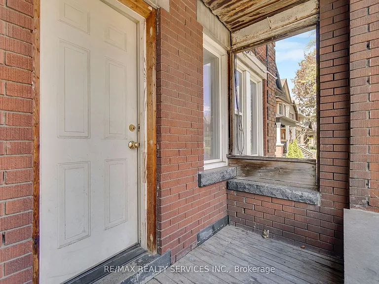 5 Fairholt Rd N #8 — Photo 17