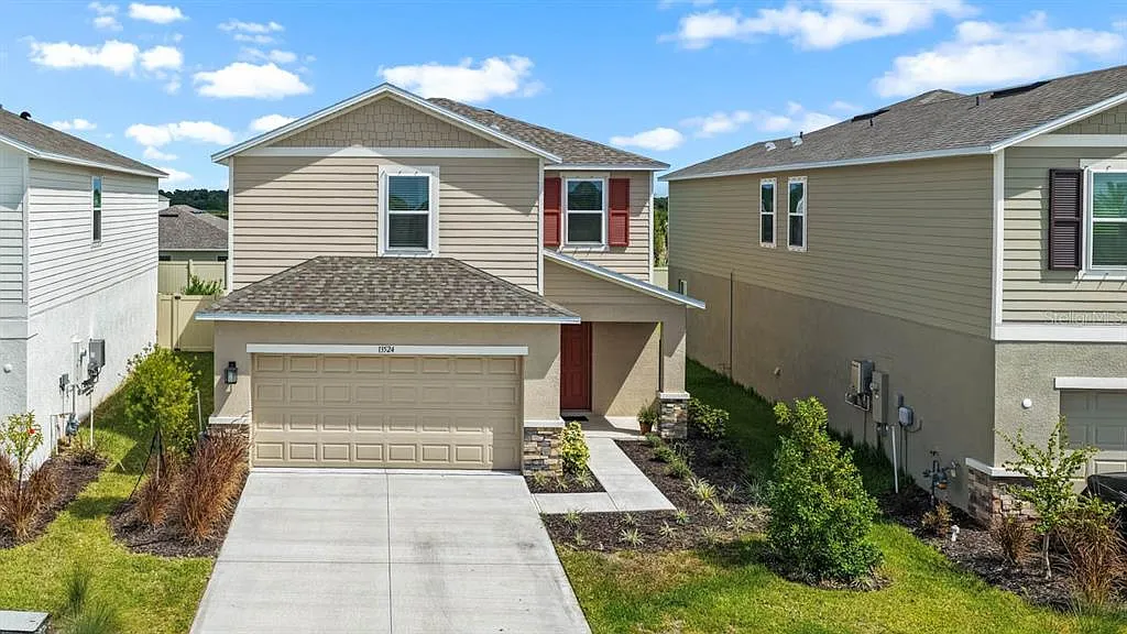 3 bed, 2.5 bath, 1853 sqft, $2,500 — Photo 1