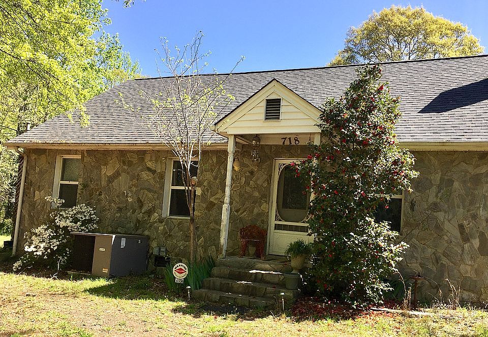 1st image of 718 Pear St