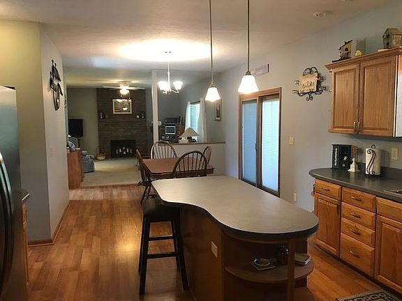 4th image of 4715 Glen Moor Way