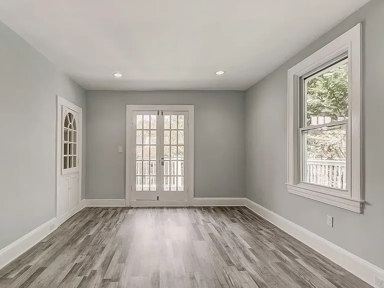 4813 Crowson Ave — Photo 3