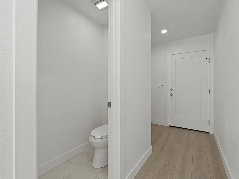 2565 Lexington St #2565 — Photo 6