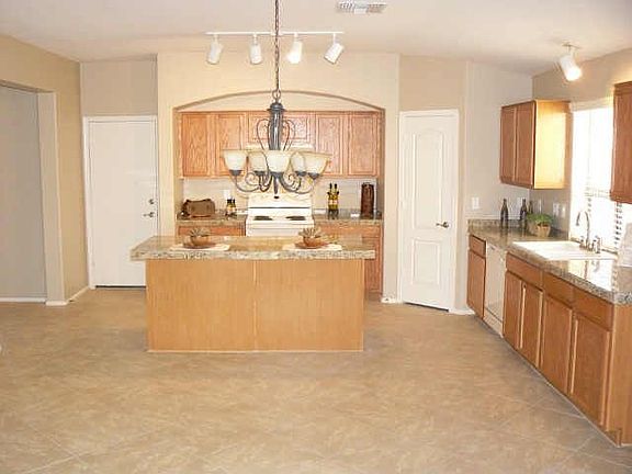 3rd image of 16108 W Shiloh Ln