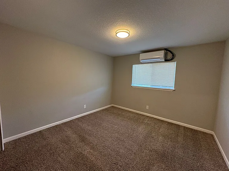6741 Dublin Loop W — Photo 7