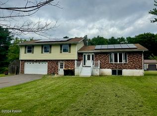 164 Tuthill Rd, Waymart, PA 18472
