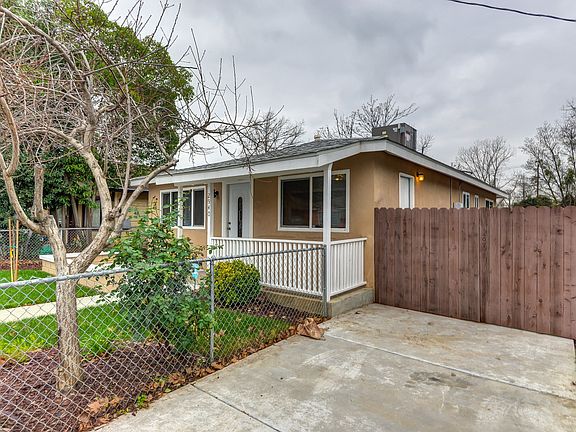 3rd image of 2940 43rd St