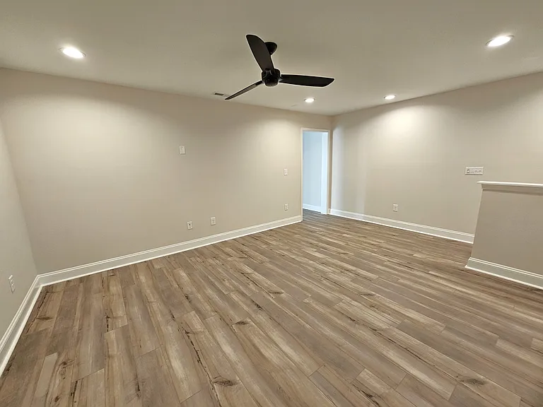 411 Perry Ave #1 — Photo 3
