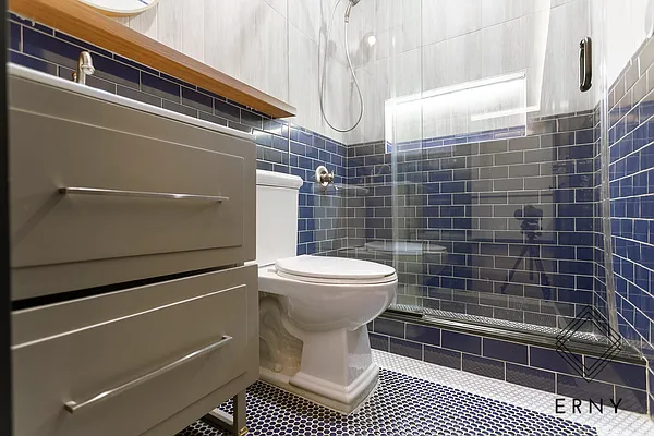 Rented by ERNY LLC | media 6