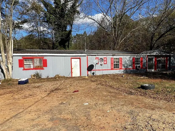 565 Vaughn Rd, Temple, GA 30179