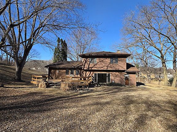 2nd image of 813 College Rd