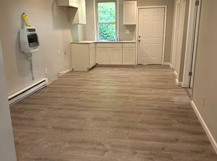 646 4th St FLOOR 2, Troy, NY 12180