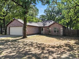 5720 Frisco Ave, Forest Hill, TX 76119