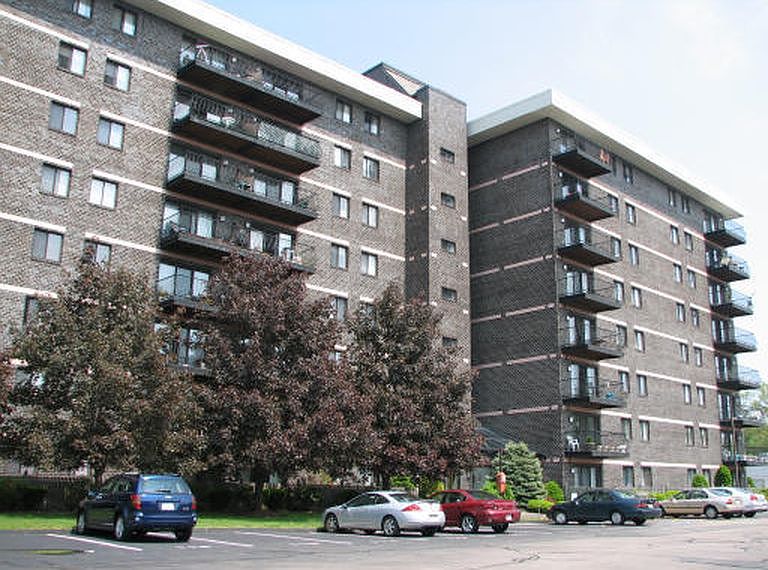 1st image of 500 Washington St APT 810