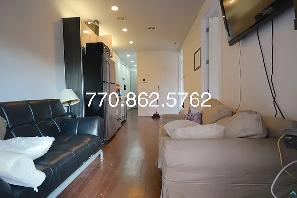 Rented by EXR | media 11