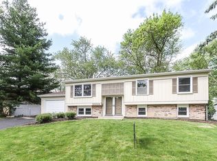 306 Lincoln Ter, Buffalo Grove, IL 60089