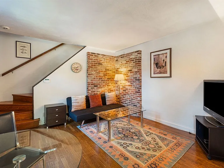 86 Garden St #86 — Photo 6