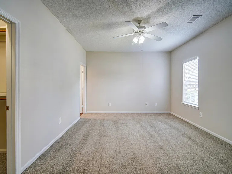 Bristol Park Apartment Homes — Photo 68