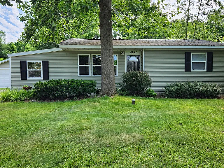 4741 Dexter Pinckney Rd — Photo 1