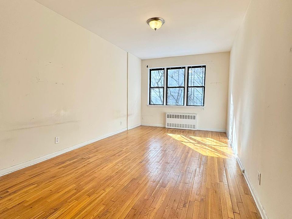 1st image of 607 E 11th St #41