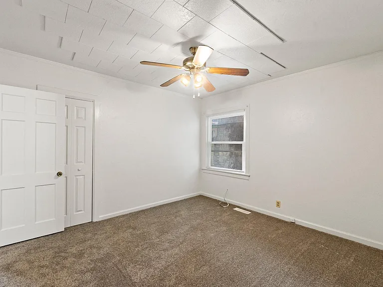 220 S Quebec Ave — Photo 11
