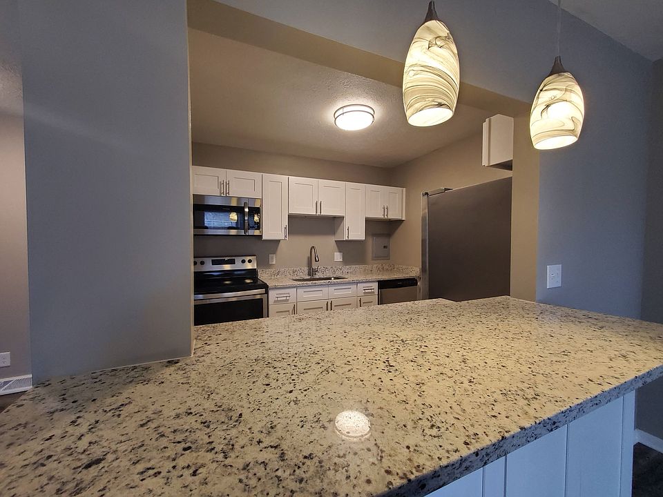 Beacon Hill West 21465 Detroit Rd Rocky River OH Zillow