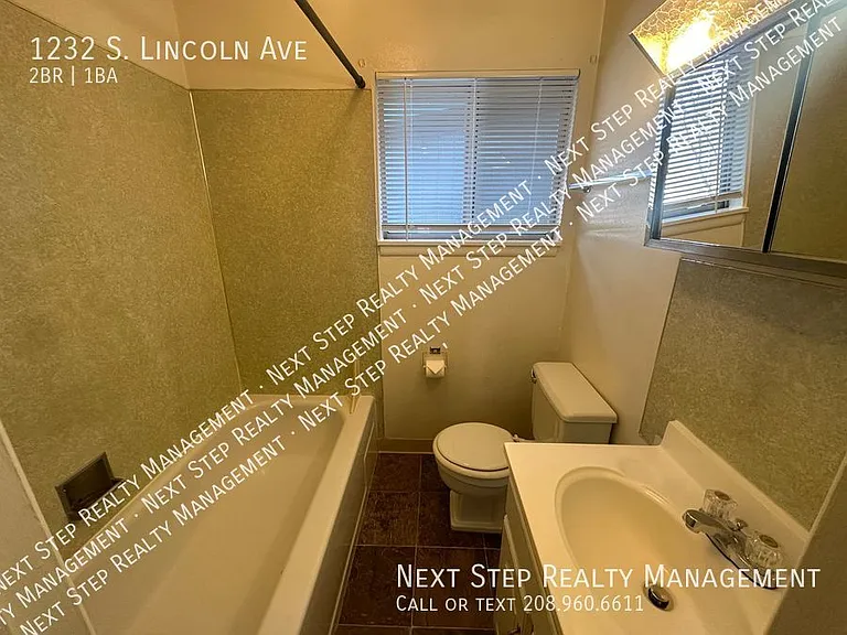 1232 S Lincoln Ave — Photo 8