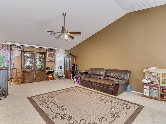 4th image of 11913 W Maui Ln