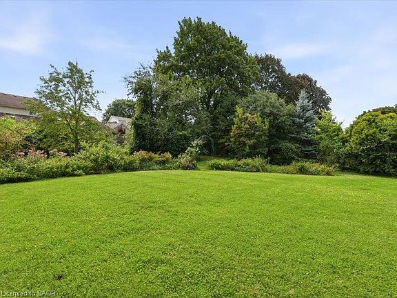 4th image of 419 Forestlawn Rd