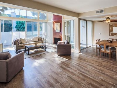 17711 Margate St APT 6, Encino, CA, 91316
